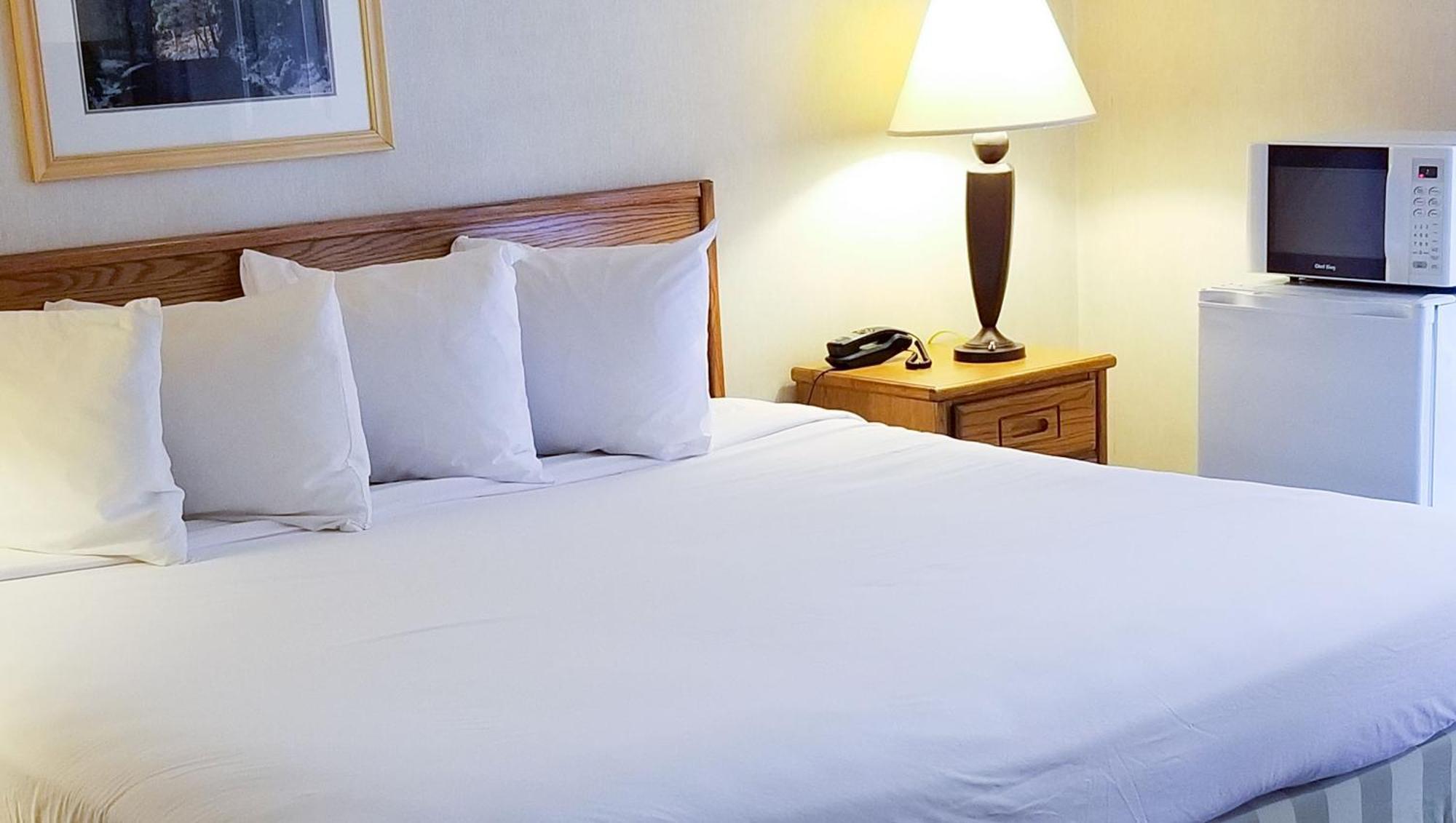 Magnuson Hotel Ely Esterno foto