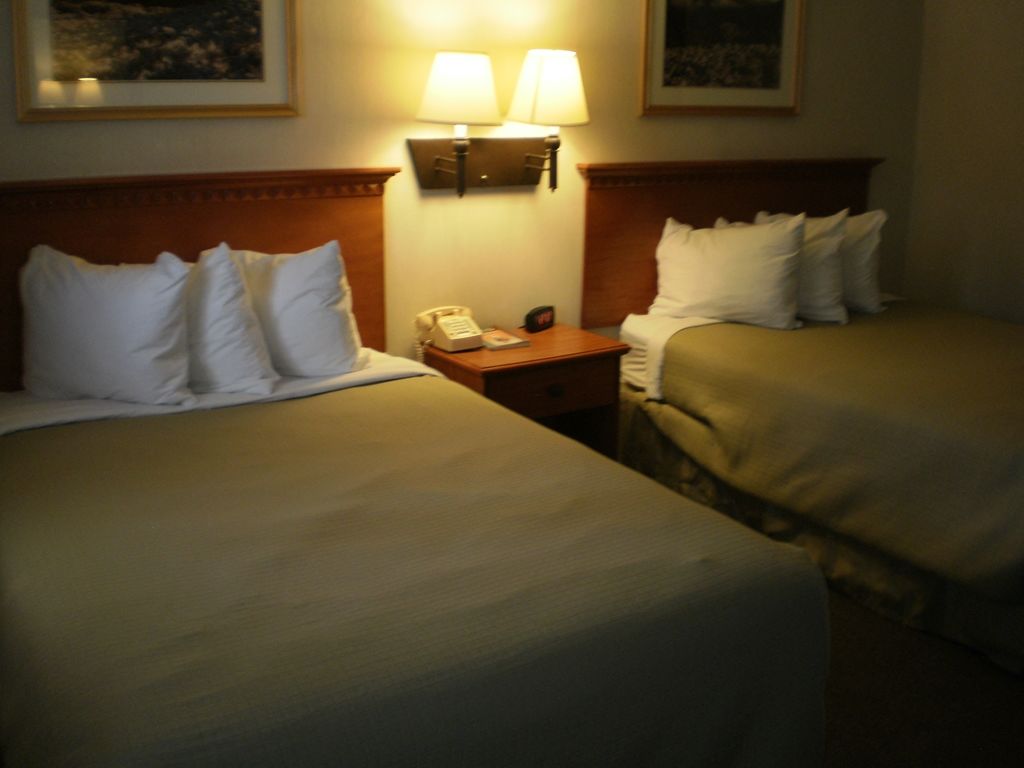 Magnuson Hotel Ely Camera foto